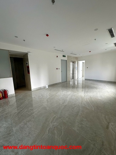 Cho thuê văn phòng tại Trần Hưng Đạo , cạnh Monarchy , gần cầu Rồng, cầu Sông Hàn , 98m2, giá tốt