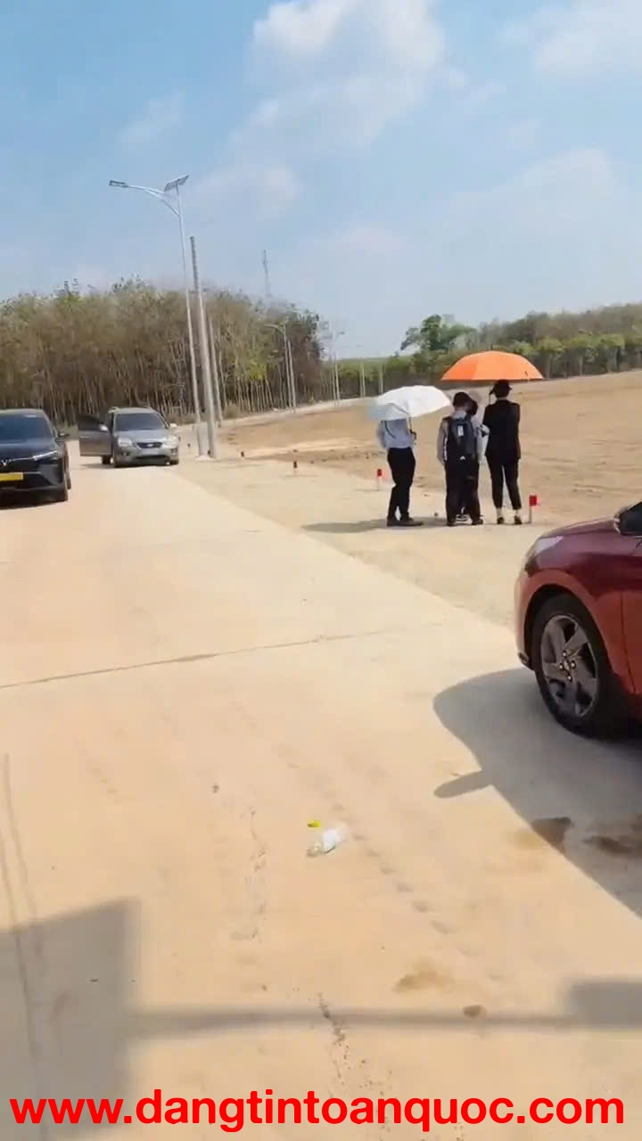 ĐẤT THỔ CƯ 220 triệu / Nền- 
NHANH TAY CÓ 2 LÔ LIỀN KỀ