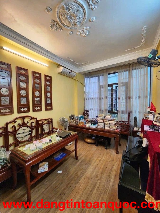 Bán Nhà Riêng  tại Phố Trung Liệt,  giá 14,5 tỷ, DT 49m2, x 5 tầng, 4PN,  trung Tâm Đống Đa Hà Nội