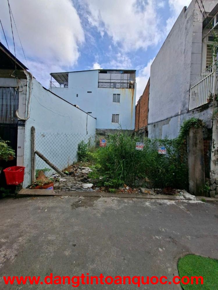 HIỀM NHANH CHÂN THÌ CÒN -  ĐẤT HẺM Ô TÔ - F LINH TÂY