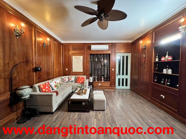 BÁN NHÀ QUẬN THANH XUÂN  MẶT NGÕ THÔNG Ô TÔ VÀO NHÀ – 178M² – GIÁ TỐT NHẤT KHU  lh 0975124520