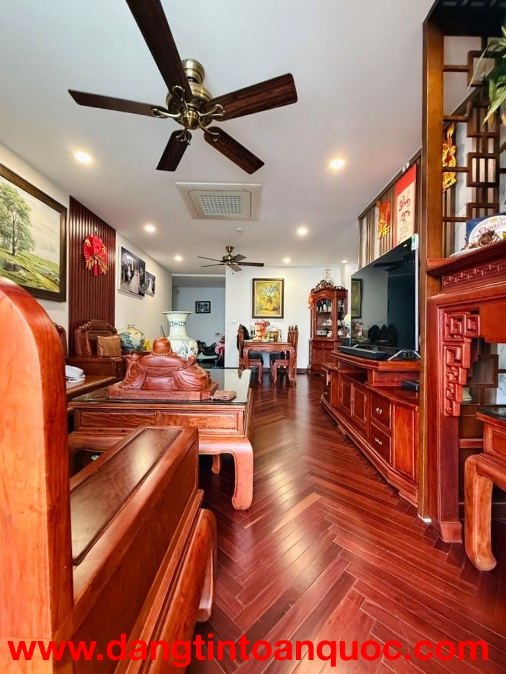 Bán CC EcoDream 300 Nguyễn Xiển, Thanh Trì, Căn góc, 3N, 2VS, 98m2, 8.95 tỷ