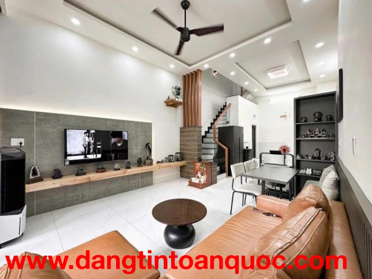 Bán Nhà Lã Xuân Oai Tăng Nhơn Phú A TP Thủ Đức – 3 Tầng HXH 50m² – Đang Cho Thuê 14 Triệu/Tháng – Gi