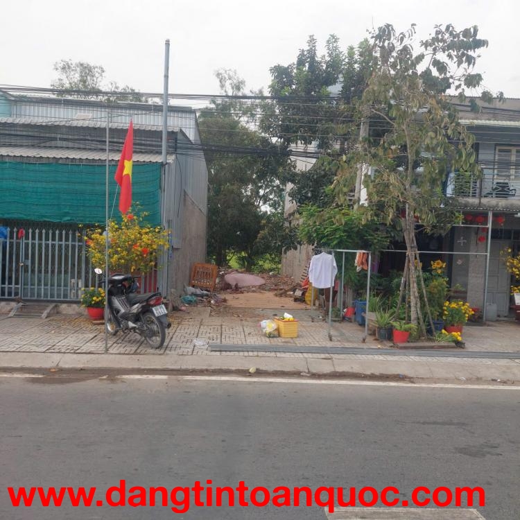 CHÍNH CHỦ BÁN GẤP LÔ ĐẤT MẶT TIỀN ĐƯỜNG NHỰA 2 LÀN ĐƯỜNG HÙNG VƯƠNG