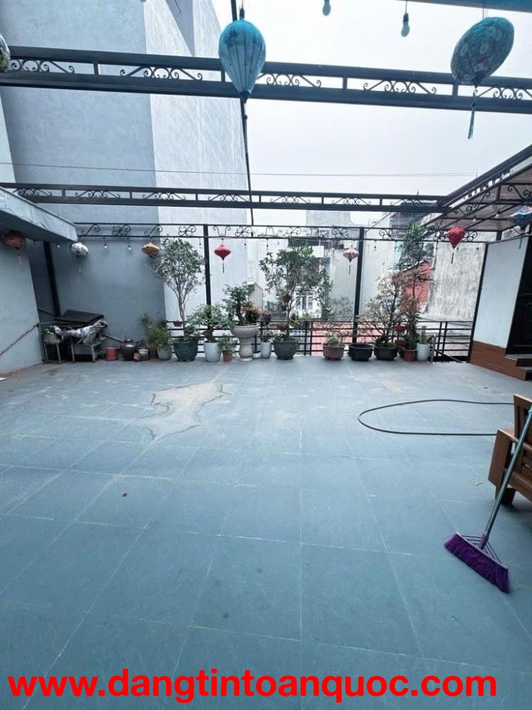 BÁN NHÀ 105.7M² – 3 TẦNG – MT 5.8M – 10.5 TỶ  THANH AM, Long Biên