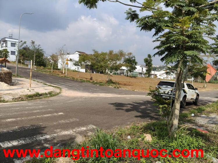 Bán lô đất 120m2 ( full thổ cư, 2m thoát hiềm ) Thuộc  Phường Blao - Bảo Lộc -  Lâm Đồng. (Nay là Ph