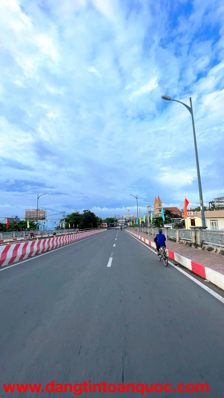 CẦN BÁN 92M2 NHÀ 1 TẤM MT THẾ LỮ KD BUÔN BÁN THOẢI MÁY