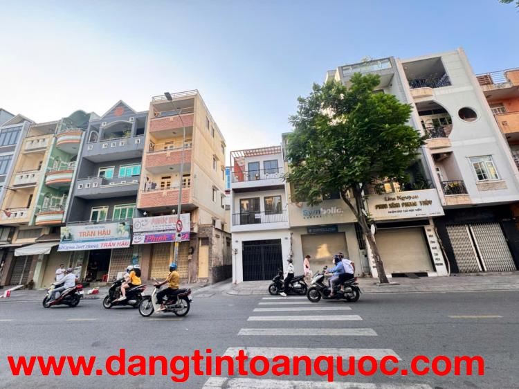 HIẾM- BÁN NHÀ 2 MẶT TIỀN KD Đ.CÁCH MẠNG THÁNG 8 & ĐỖ THỊ LỜI, QUẬN 3 - DT ĐẸP 4M*16M VUÔNG VỨC- 