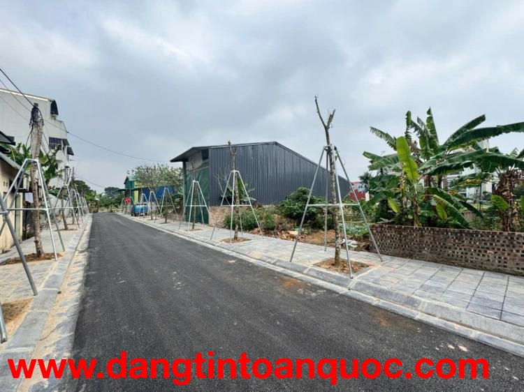 BÁN ĐẤT KINH DOANH 114M2 LÀN 2 BIỆT THỰ NGUYÊN KHÊ GIÁ HƠN 90TR LH 0982476091