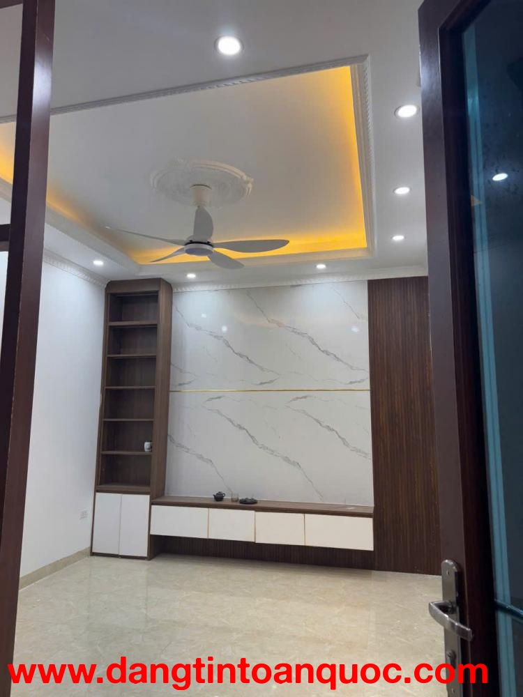 CHO THUÊ NHÀ RIÊNG 5 TẦNG – TÂY SƠN, ĐỐNG ĐA