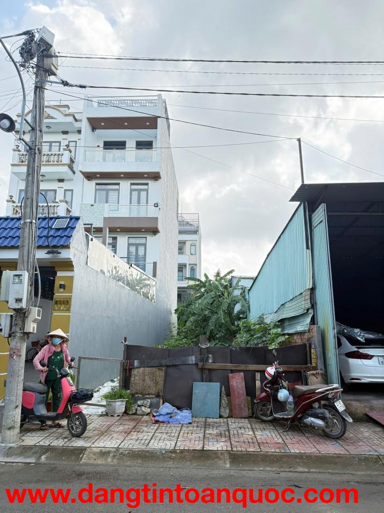 Bán Lô Đất 2 Mặt Tiền Phường Thạnh Xuân, Quận 12, TP HCM