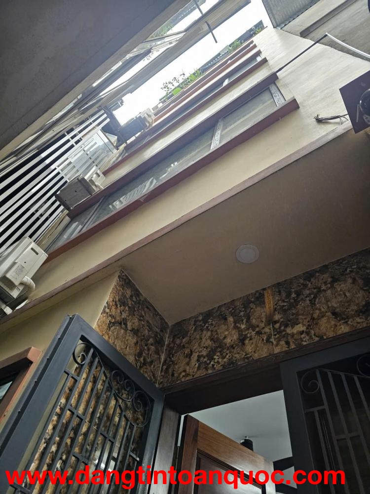 Bán nhà vị trí đẹp ngõ Đê Tô Hoàng, phường Bách Khoa - Quận 2 Bà Trưng cũ, Hà Nội