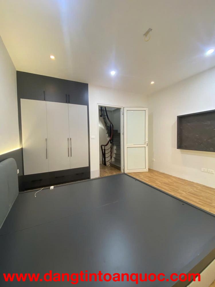 NHÀ MỚI NGỌC THỤY – Ô TÔ QUA CỔNG – FULL NỘI THẤT – 7.39 TỶ