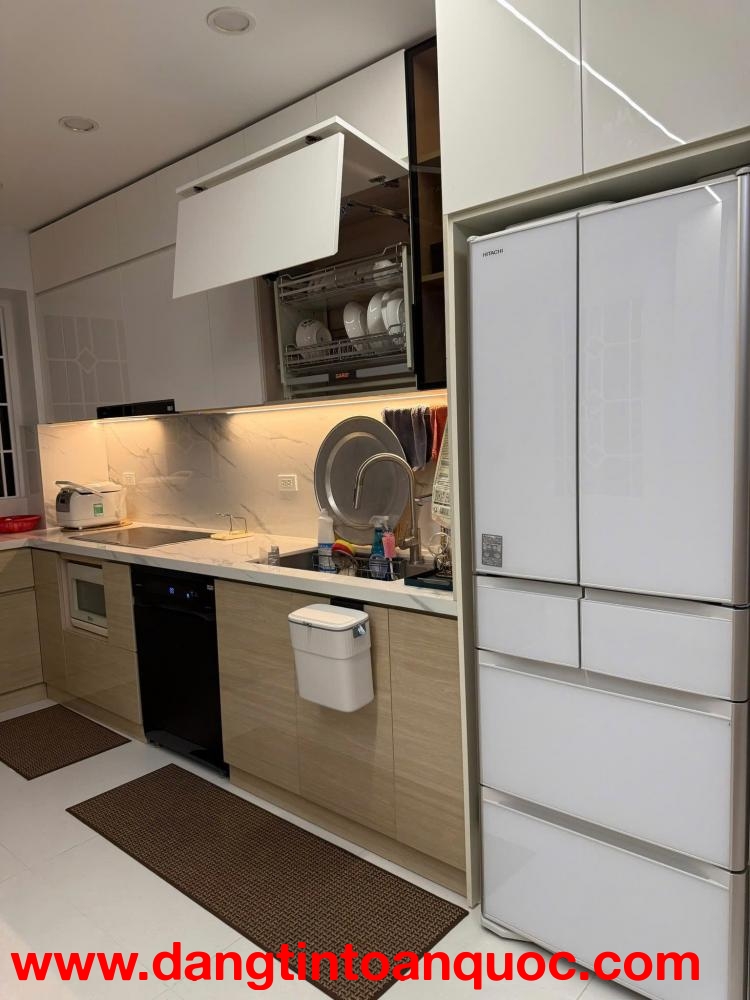 Giảm chào 1 tỉ! Bán nhà mặt phố Lò Đúc, 20m2, 6 tầng, mặt tiền 3.5m, 12.5 tỷ, kinh doanh đỉnh