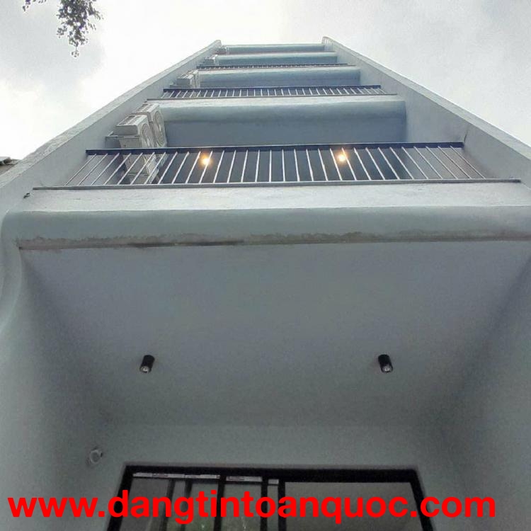 Bán Căn Nhà 5 Tầng Tại Lạc Long Quân Hà Nội