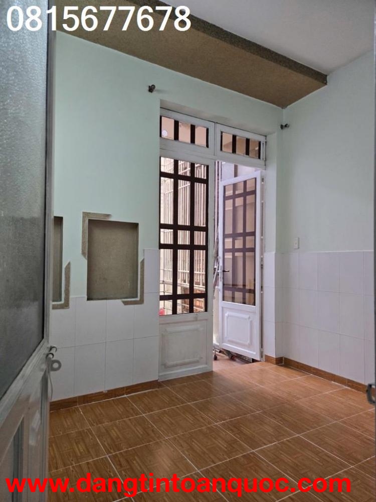 HUỲNH TẤN PHÁT, TÂN THUẬN, Q7 – nhà 1 lầu đẹp, hẻm an ninh