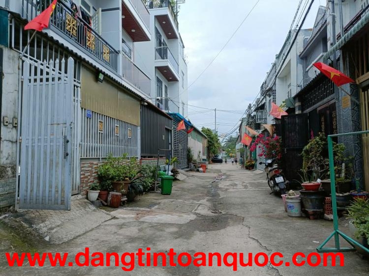 Bán gấp nhà Thạnh Xuân 52 quận 12 chỉ 4,2 tỷ tới 54m2, 2 tầng, hẻm xe hơi rộng thông, khu dân cư yên