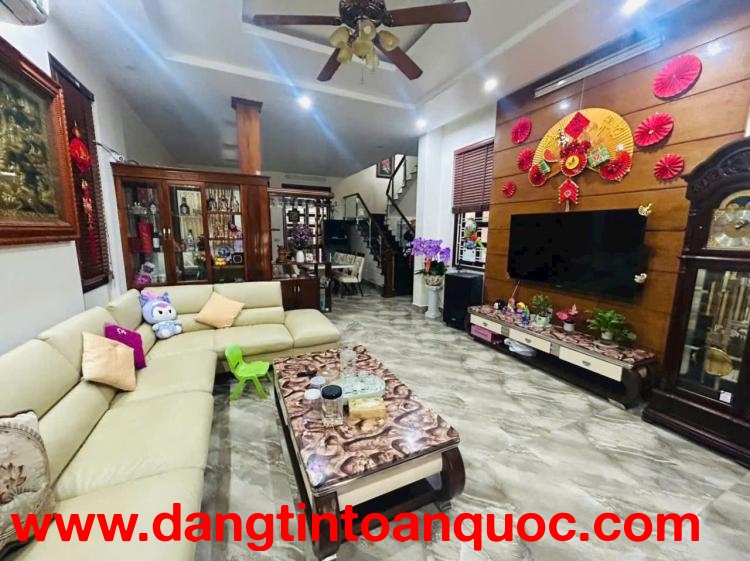 Biệt thự Mini phố Thiên Lôi - gần Hoàng Huy - sân rộng để 2 ô.tô - 131m - Giá 9.5 tỉ