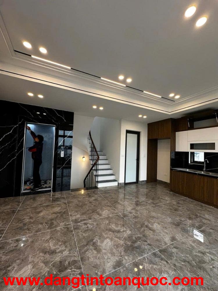 NHÀ PHÂN LÔ CẦU DIỄN 58M2X5T, THANG MÁY, VỈA HÈ 2M, 3 Ô TÔ TRÁNH, GIÁ CHỈ 12,9 TỶ