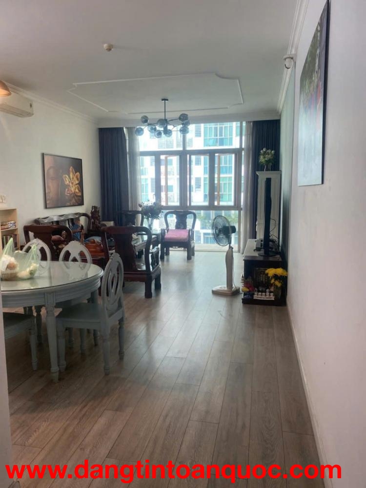 bán  căn hộ 3PN The Vista An Phú, Q2 ,  view trực diện sông, yên tĩnh . lầu 6 . tháp 2 .