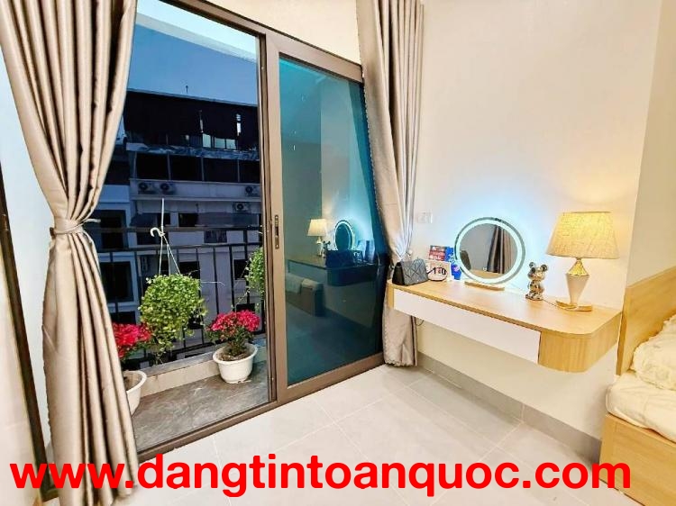 Hiếm- Bán nhà đẹp Nguyễn Sơn- Gần Ô tô- Sát phố- Dân xây- 60m 5 tầng thang máy- full NT- nhỉnh 13 tỷ