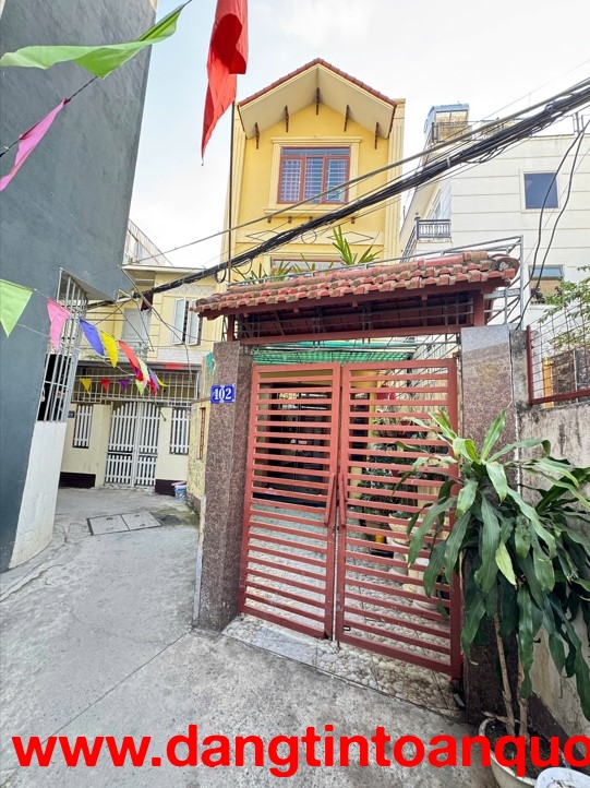 CHUYỂN NHƯỢNG GẤP NHÀ 3 TẦNG ĐƯỜNG NGÔ QUYỀN – 55,4M2 – SÂN CỔNG RIÊNG – GIÁ 2,65 TỶ