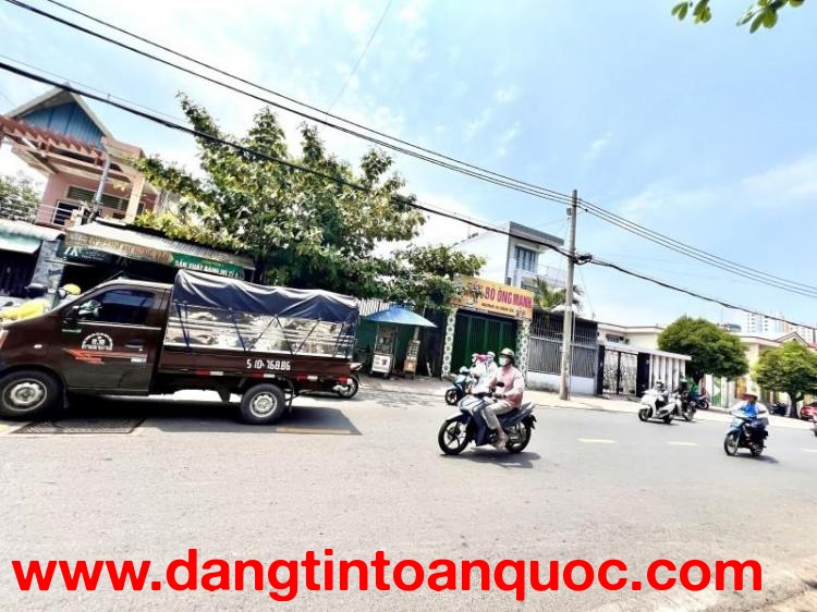 Bán gấp chia tài sản - Đất thổ cư Mặt tiền Gò Dưa - Chợ Tam Bình chỉ hơn 50triệu/m2 (NỞ HẬU)
