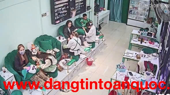 SANG TIỆM NAIL MẶT TIỀN LỚN - HỒNG BÀNG, Q6 - CỰC HOT