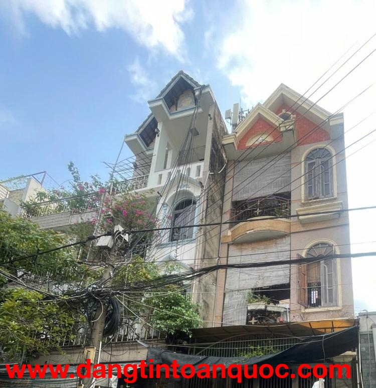 BÁN NHÀ 4 TẦNG MTKD NGAY CHỢ LINH TRUNG - THỦ ĐỨC - 12.9 TỶ