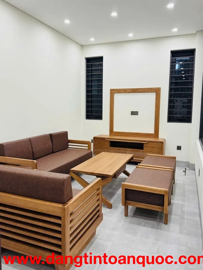 NHÀ MỚI Ở NGAY NGUYỄN  KHÁNH TOÀN 46M 6T GIÁ 15 TỶ THANG MÁY FULL NỘI THẤT GẦN Ô TÔ