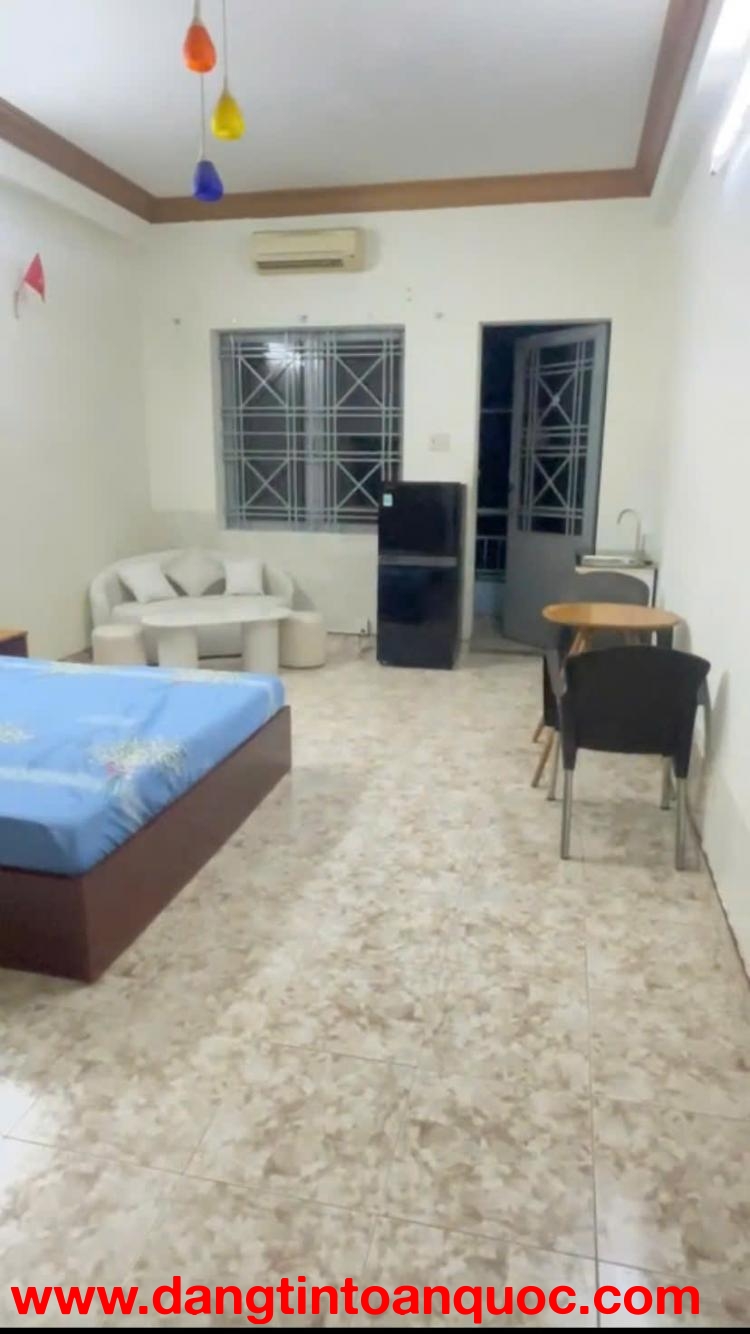 PHÒNG RỘNG BAN CÔNG THOÁNG MÁT – GIÁ TỐT PHÚ NHUẬN