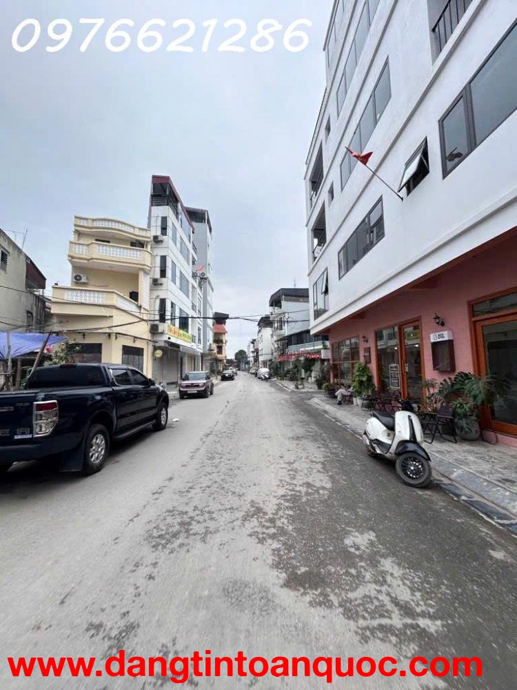 Bán nhàThượng Thanh - 40m² - Lô góc 2 mặt tiền - Nhà 8 tầng thang máy -đường ô tô tránh - Giá 18 tỷ