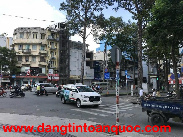 Toà nhà văn phòng 8 Tầng Mặt Tiền  Trần Đình Xu, P Cô Giang Quận 1, Ngay sát ngã tư Trần Hưng Đạo