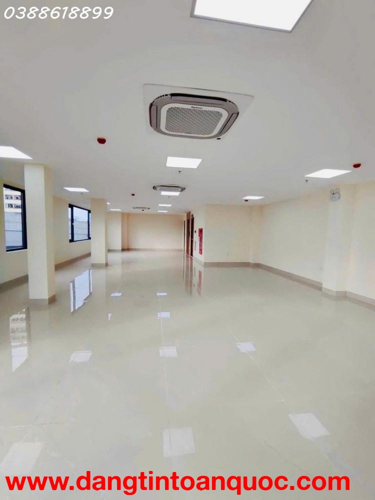 BÁN TOÀ VĂN PHÒNG MP PHẠM VĂN ĐỒNG 210Mx8T, MT 21M - LÔ GÓC - PCCC, HOÀN CÔNG ĐẦY ĐỦ - DÒNG TIỀN 115