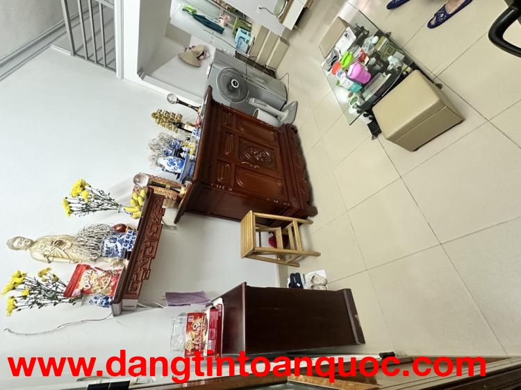 Bán nhà tập thể Hai Bà Trưng 50m ngay Lò Đúc chỉ 2,9x tỷ cải tạo thành 2 ngủ