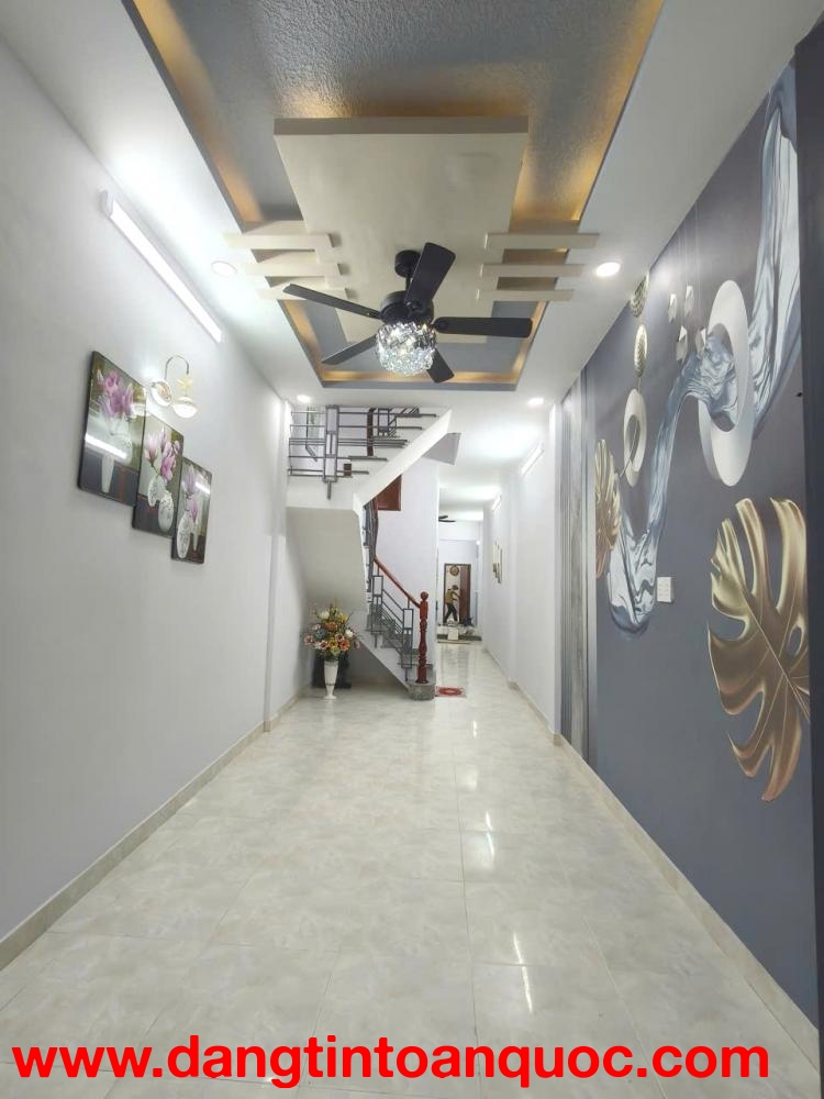 Nhà 2 tầng mới 67m2 Bùi Minh Trực P.Chánh Hưng. Giá 5,23 tỷ bớt lộc