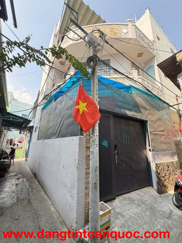 Căn góc 4 tầng nở hậu DT lớn Bùi Minh Trực P5Q8. Giá 5,98 tỷ TL