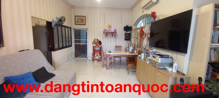 Bán căn biệt thự Lê Đức Thọ, Gò Vấp, DT 297m2, trệt + lầu, còn cứng cáp, giá đầu tư 21 tỷ có TL