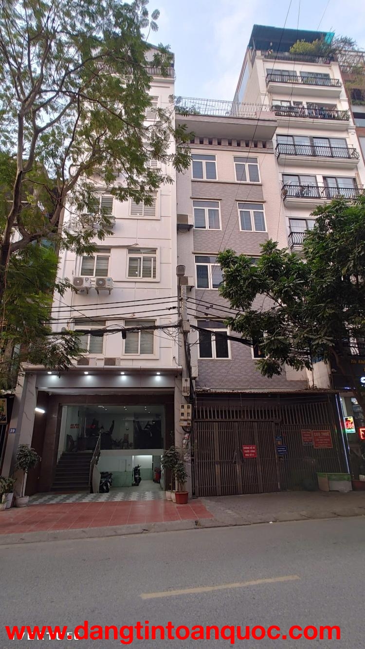 VIP, Bán tòa building mặt phố Tây Hồ, gần hồ Trúc Bạch, 85m mặt tiền 5.8m, chỉ 45 tỷ