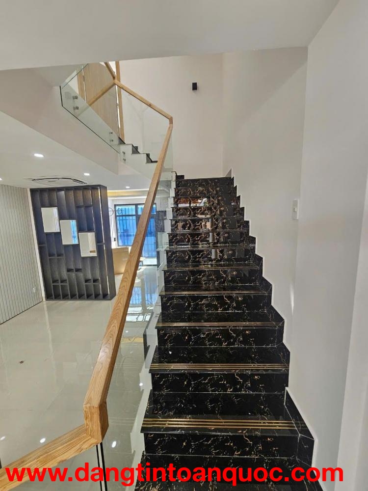 Chính chủ cho thuê nhà phố Khu dân cư tân thái thịnh xã Long Hậu, Cần Giuộc, Long An