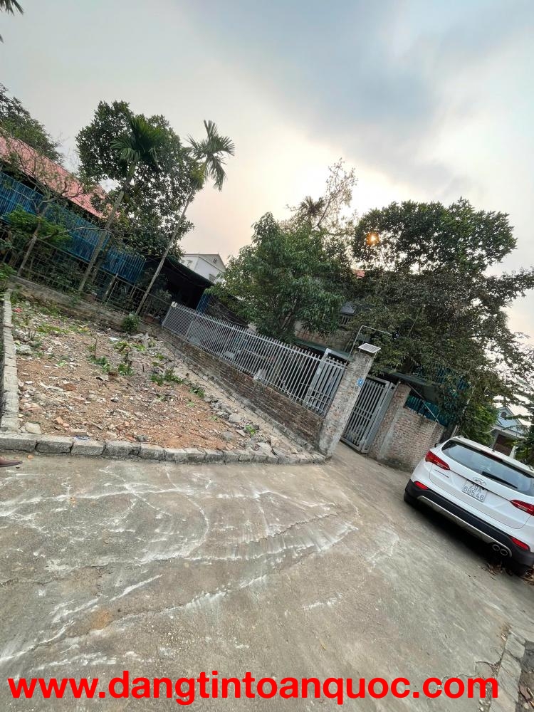 CC CẦN BÁN LÔ ĐẤT 47,5M PHÚC THỌ ,HÀ NỘI.
Ô TÔ NẰM TRONG ĐẤT.
GIÁ CHỈ 1.65TY.
NHANH TAY GỌI EM ĐỂ XE