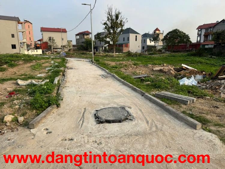 Chỉ 2 tỷ - sở hữu ngay 69m đất đón đầu đường nhựa ngay sát khu công nghiệp Quang Minh