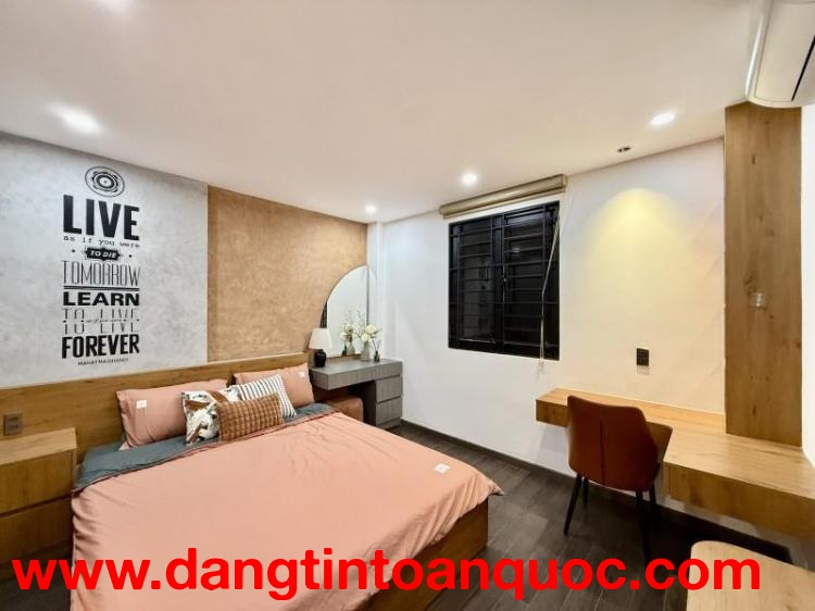 **Bán nhà MT Hiệp Nhất ** P.4 Tân Bình (4*18) - 4 tầng trục CMT8