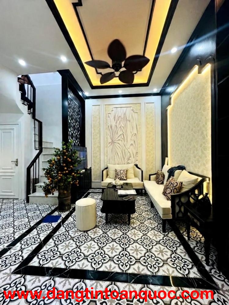 bán nhà phó đức chính 32m x5 tầng x mặt tiền 5m- 12,86 tỷ 10m ra phố,full nội thất