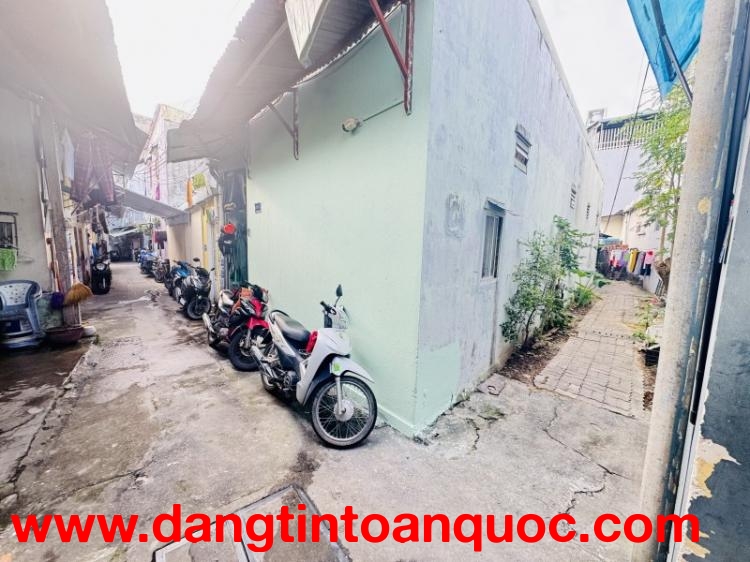 ♪ Lô góc kiệt rộng 3m, gần đường lớn khu Tiểu La, 96m2, ngang 6m, 4 phòng trọ, 4.39 tỷ