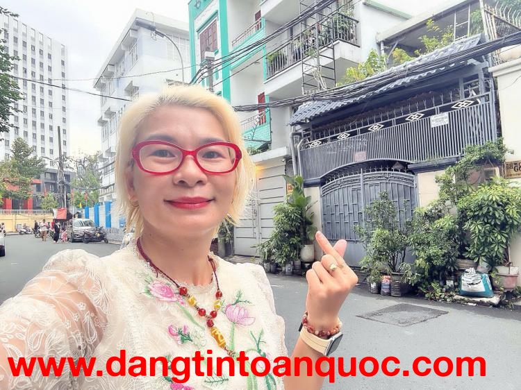 HIẾM NGANG 6,8M*16M - BÁN NHÀ 4 TẦNG MT Đ.NGUYỄN TRÃI, QUẬN 1 - KHÔNG CÓ CĂN THỨ 2 SO SÁNH VỊ TRÍ ĐỈ