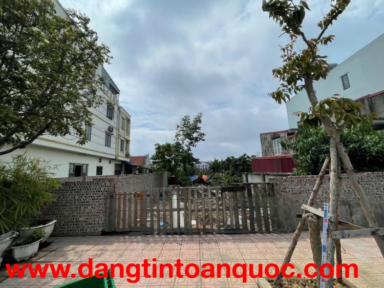 Đất tuyến 2 Lê Hồng Phong - đường siêu to - đối diện Bệnh Viện Hải An 63m - 7.87 tỉ