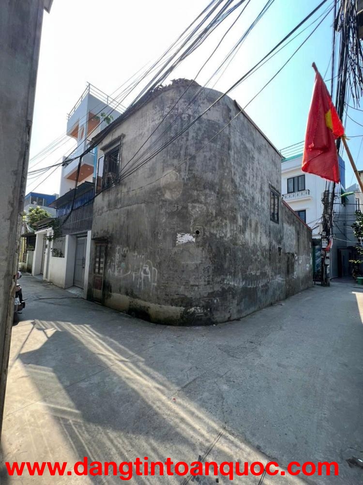 BÁN ĐẤT TẶNG NHÀ CẤP 4 LÔ GÓC LŨNG HOA – HẢI AN – TRUNG TÂM TIỆN ÍCH – GIÁ 2,3 TỶ