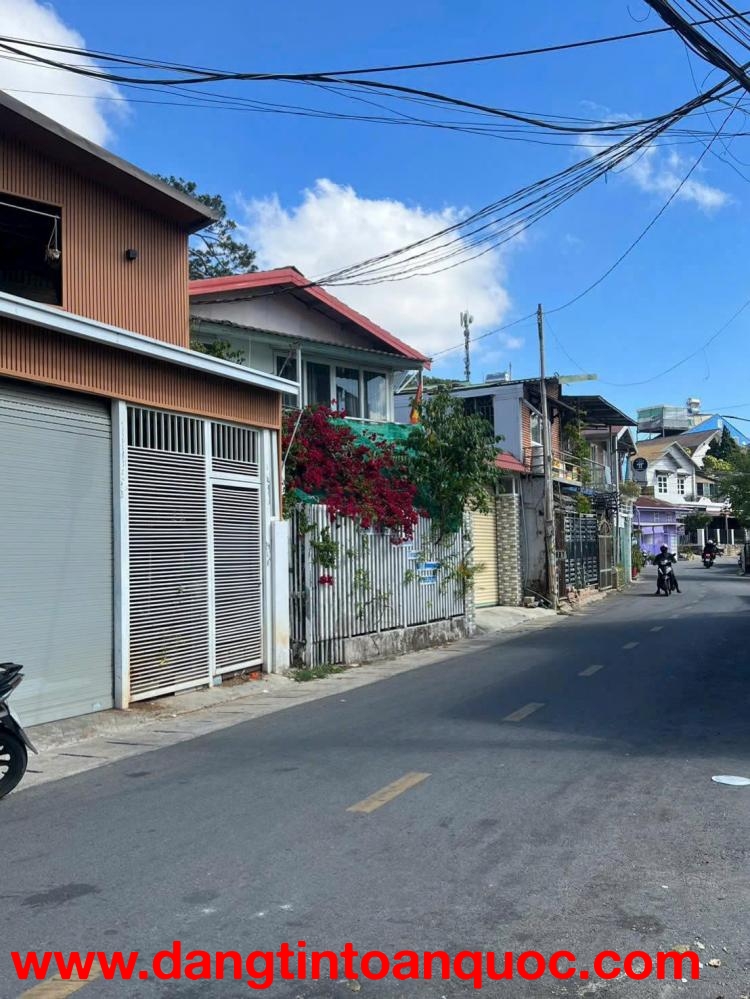 Bán nhà SRXD đường hoàng diệu phường 5 Đà Lạt ngang 6.4m giá 6.8 tỷ