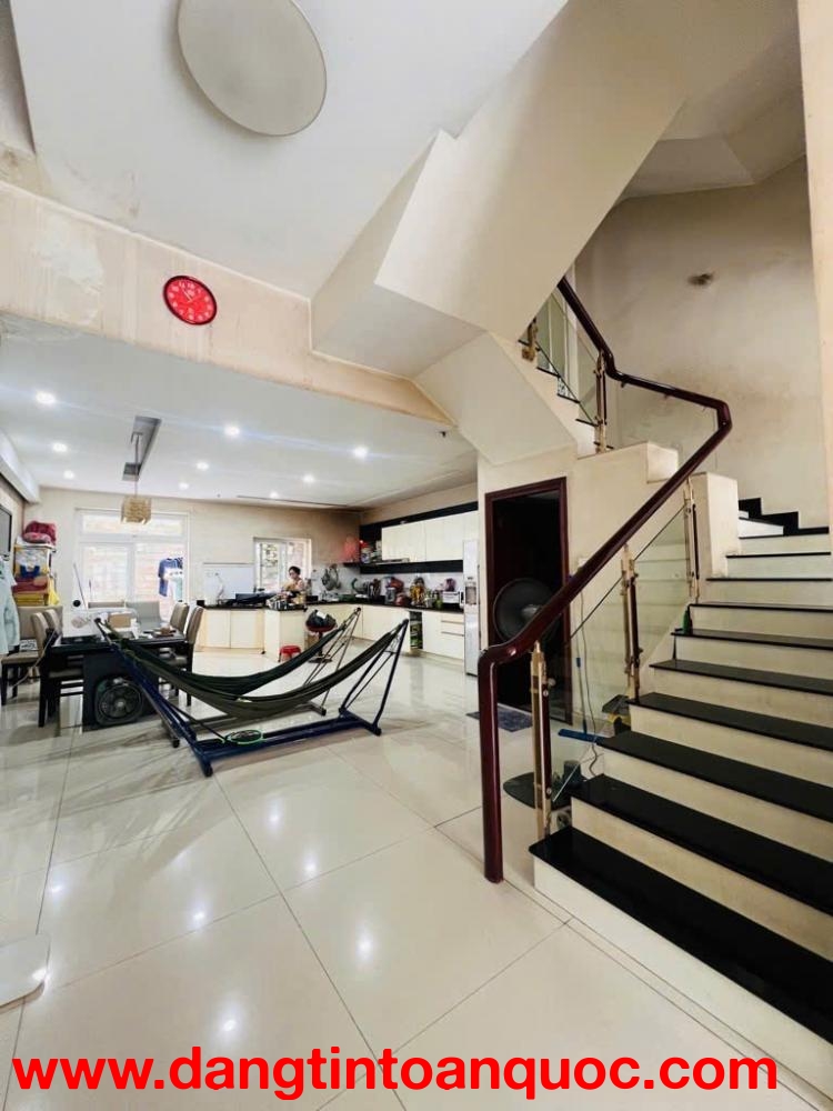 GIÁ TỐT: BÁN NHÀ 126M2, 3LẦU, 4PN MẶT TIỀN- 24 ĐƯỜNG SỐ 1A, P.BÌNH TRỊ ĐÔNG B, Q.BÌNH TÂN, HCM